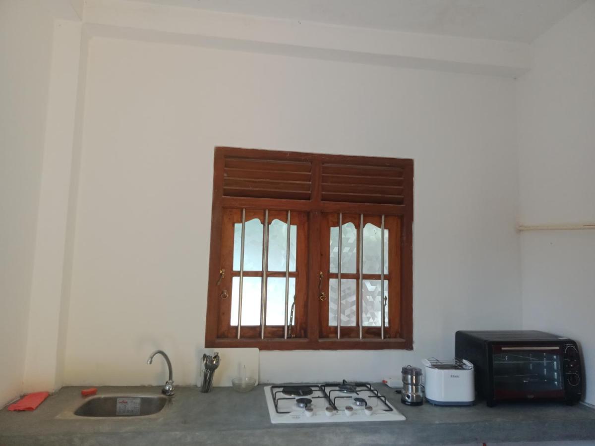 Sunny Mound Unawatuna Close By Sri Yoga Shala מראה חיצוני תמונה