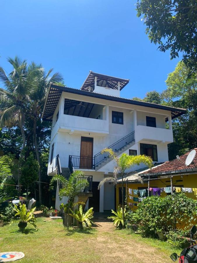Sunny Mound Unawatuna Close By Sri Yoga Shala מראה חיצוני תמונה