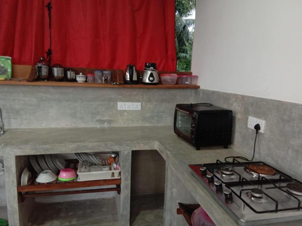 Sunny Mound Unawatuna Close By Sri Yoga Shala חדר תמונה
